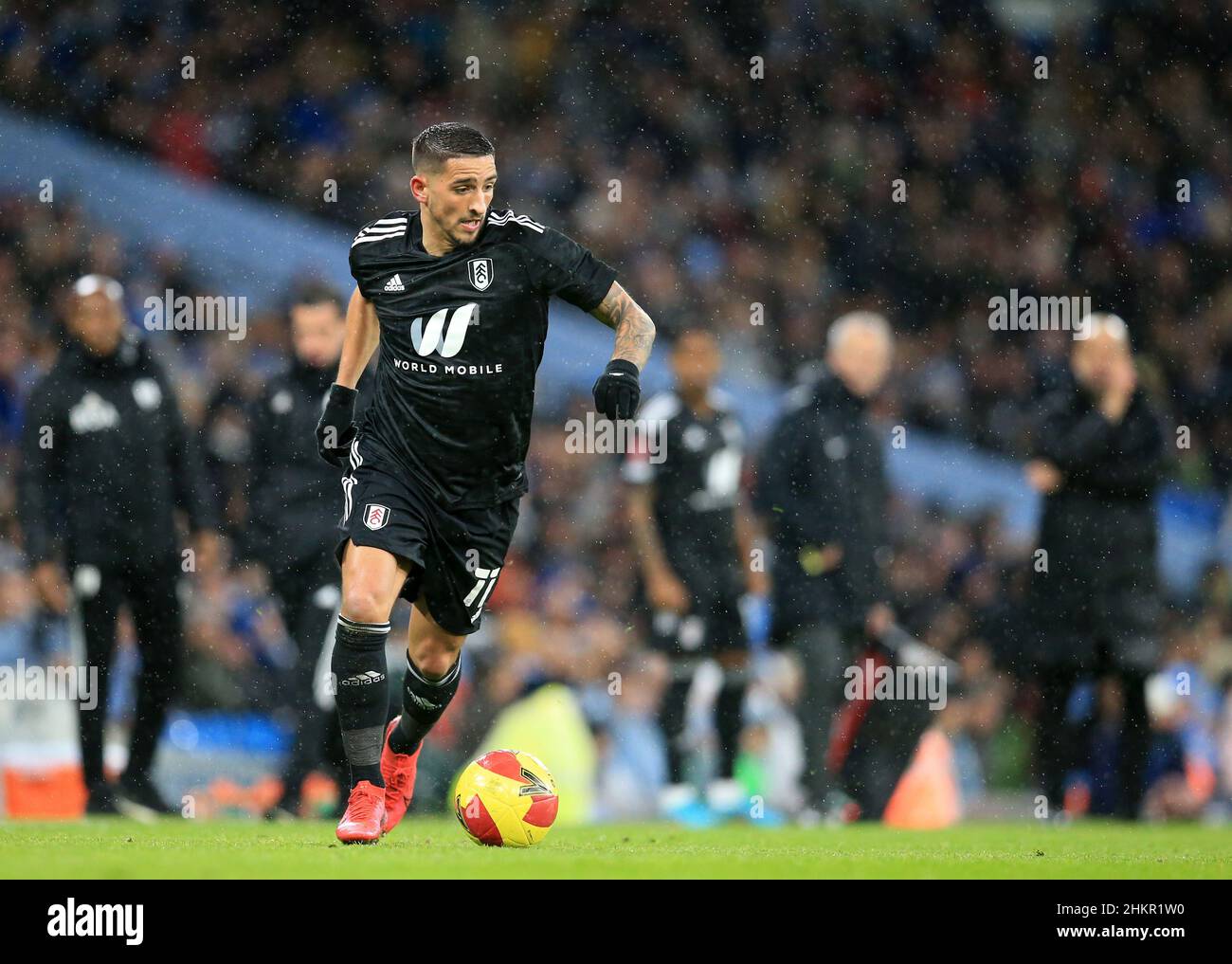 5th. Februar 2022 : City Stadium, Manchester, England; FA Cup Football, Manchester City gegen Fulham; Anthony Knockaert von Fulham fährt mit dem Ball nach vorne Stockfoto