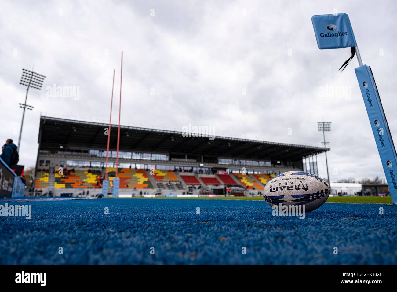 LONDON, GROSSBRITANNIEN. 05th, Februar 2022. Die neue West-Tribüne wird zum ersten Mal für das Gallagher Premiership Rugby Match zwischen Saracens und Bath Rugby im StoneX Stadium am Samstag, den 05. Februar 2022, eröffnet. LONDON, ENGLAND. Kredit: Taka Wu/Alamy Live Nachrichten Stockfoto