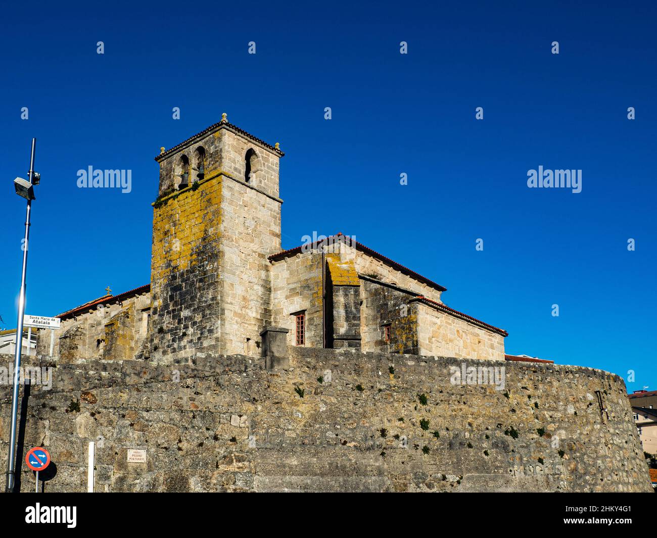 Kirche der Heiligen Maria in Laxe - A Coruna (Spanien) Stockfoto