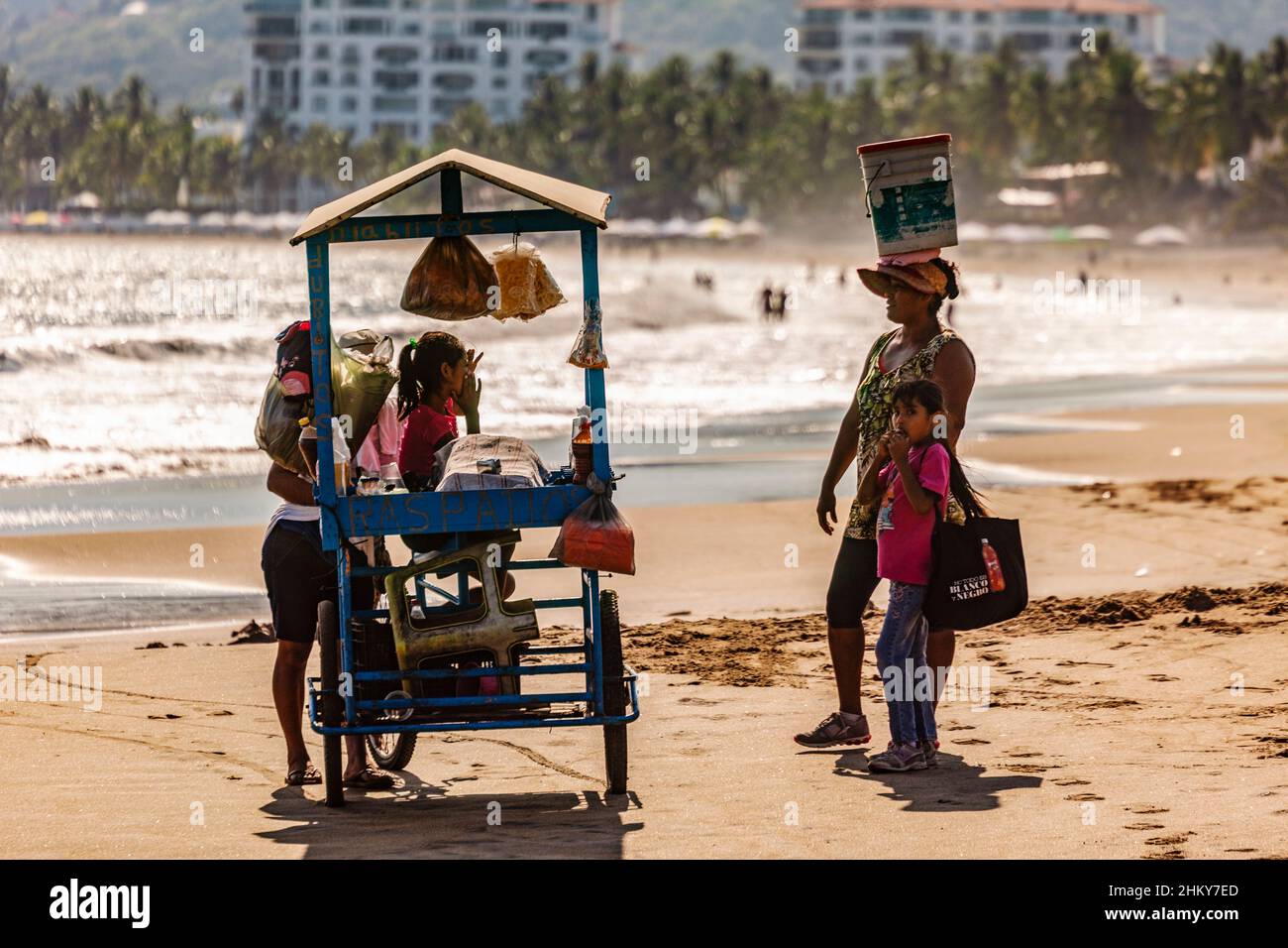 Anbieter. Manzanillo Beach. Pazifischer Ozean. Colima. Mexiko, Nordamerika Stockfoto