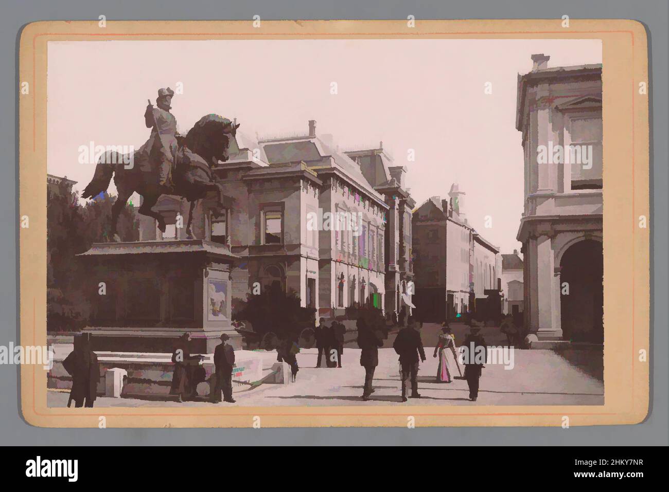 Kunst inspiriert von View of the Noordeinde in Den Haag mit der Reiterstatue von Prinz Wilhelm von Orange, Noordeinde und der Reiterstatue von Prinz Wilhelm I.'s Gravenhage (Serientitel), Hersteller: Römmler & Jonas, Verlag: Römmler & Jonas, Hersteller: Noordeinde, Verlag: Dresden, 1893, Klassische Werke, die von Artotop mit einem Schuss Moderne modernisiert wurden. Formen, Farbe und Wert, auffällige visuelle Wirkung auf Kunst. Emotionen durch Freiheit von Kunstwerken auf zeitgemäße Weise. Eine zeitlose Botschaft, die eine wild kreative neue Richtung verfolgt. Künstler, die sich dem digitalen Medium zuwenden und die Artotop NFT erschaffen Stockfoto