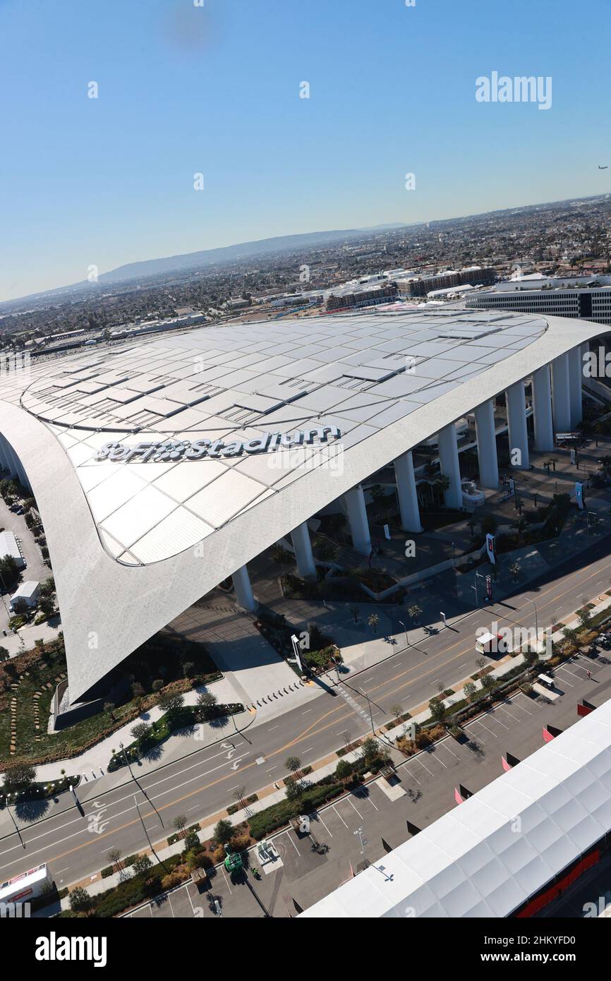 INGLEWOOD, CA - FEBRUAR 5: Luftaufnahme des SoFi-Stadions, Heimat der NFL LA Rams und Heimat des Super Bowl LVI am 5. Februar 2022. Kredit: mpi34/MediaPunch Stockfoto