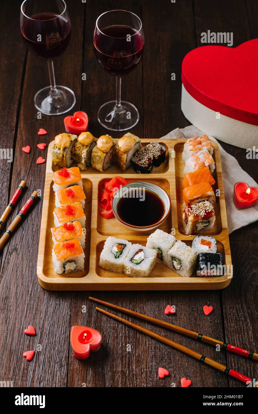 Brötchen für zwei Verliebte. Der 14th. Februar. Valentinstag Stockfoto