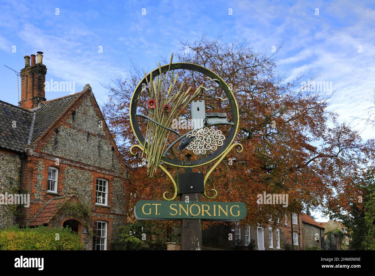 Herbstansicht über das Dorfgrün im Great Snoring Village, North Norfolk; England; Großbritannien Stockfoto