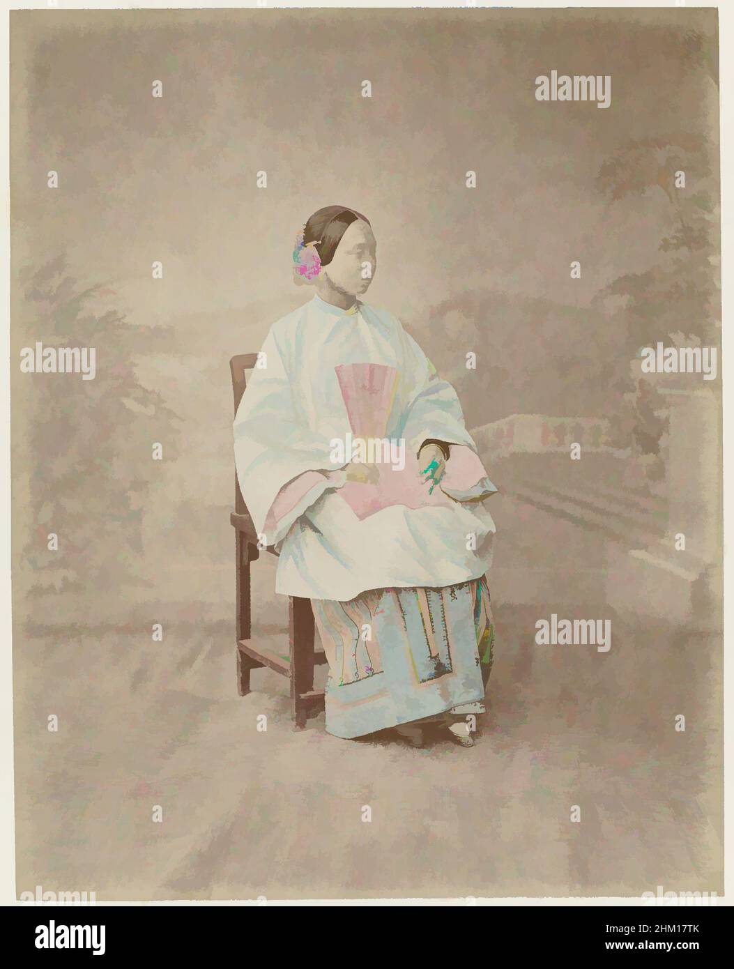 Kunst inspiriert von Portrait einer sitzenden jungen Chinesin, Raimund von Stillfried-Ratenitz, Felice Beato, 1860 - 1885, fotografische Unterstützung, Karton, Albumendruck, Höhe 241 mm × Breite 191 mmhöhe 405 mm × Breite 312 mm, Classic Works modernisiert von Artotop mit einem Schuss Moderne. Formen, Farbe und Wert, auffällige visuelle Wirkung auf Kunst. Emotionen durch Freiheit von Kunstwerken auf zeitgemäße Weise. Eine zeitlose Botschaft, die eine wild kreative neue Richtung verfolgt. Künstler, die sich dem digitalen Medium zuwenden und die Artotop NFT erschaffen Stockfoto