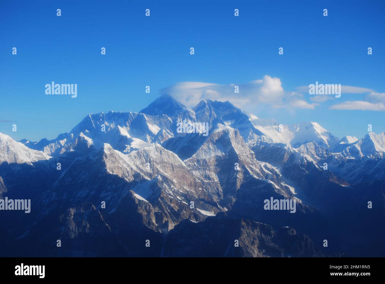 Der Mount Everest ist der höchste Berg der Erde über dem Meeresspiegel und liegt im Mahalangur Himal-Untergebiet des Himalaya. Stockfoto