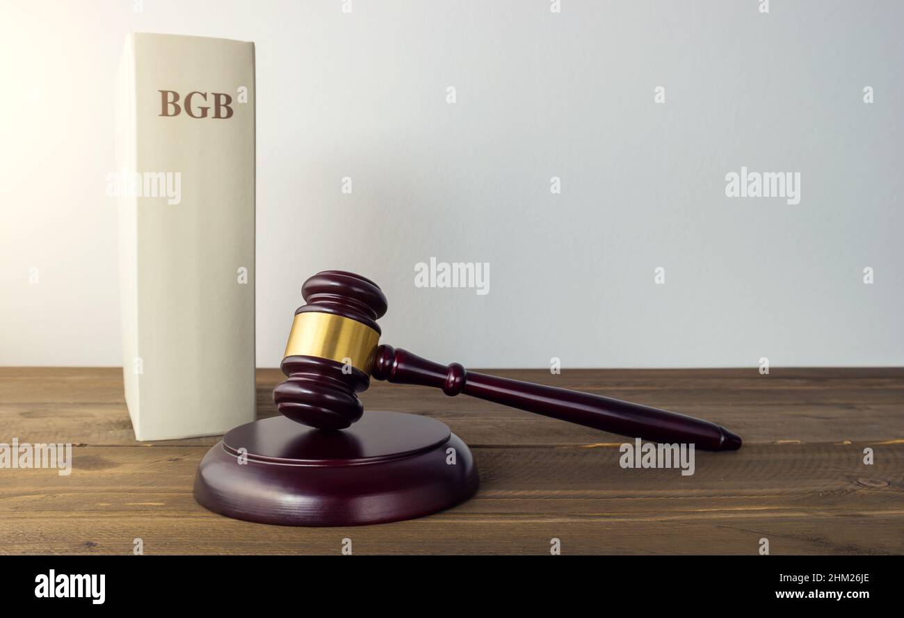 Deutsches Gesetzbuch (BGB) mit gavel - Justice Concept Image Stockfoto