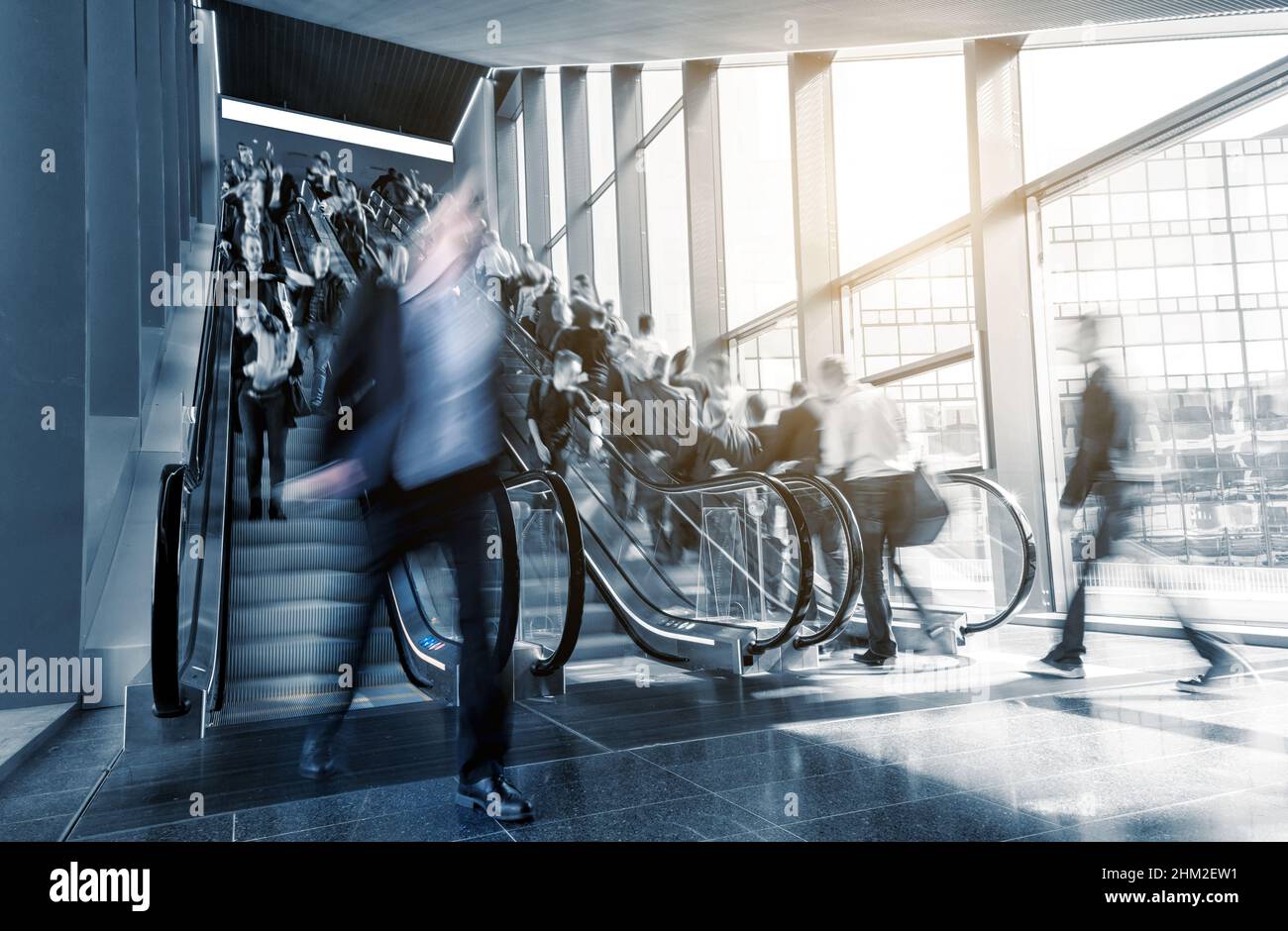 Die Treppe im Business-Center ist sehr schnell Stockfoto