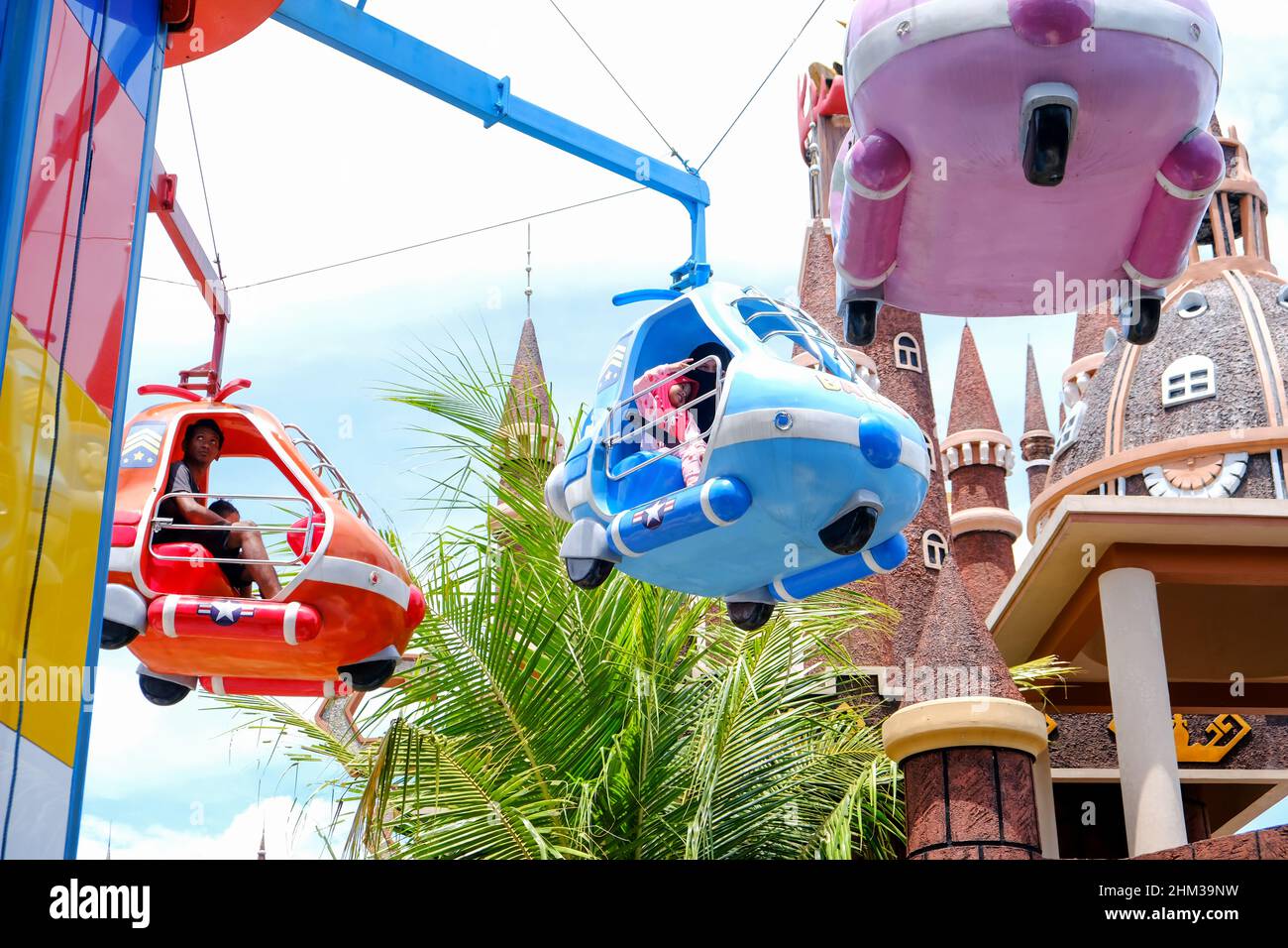 Lampung, Indonesien, Februar 06 2022- der 'Slanik Waterpark' ist einer der größten Wasserparks in Lampung. Nicht nur das, sondern in diesem Wasserpark gibt es Stockfoto