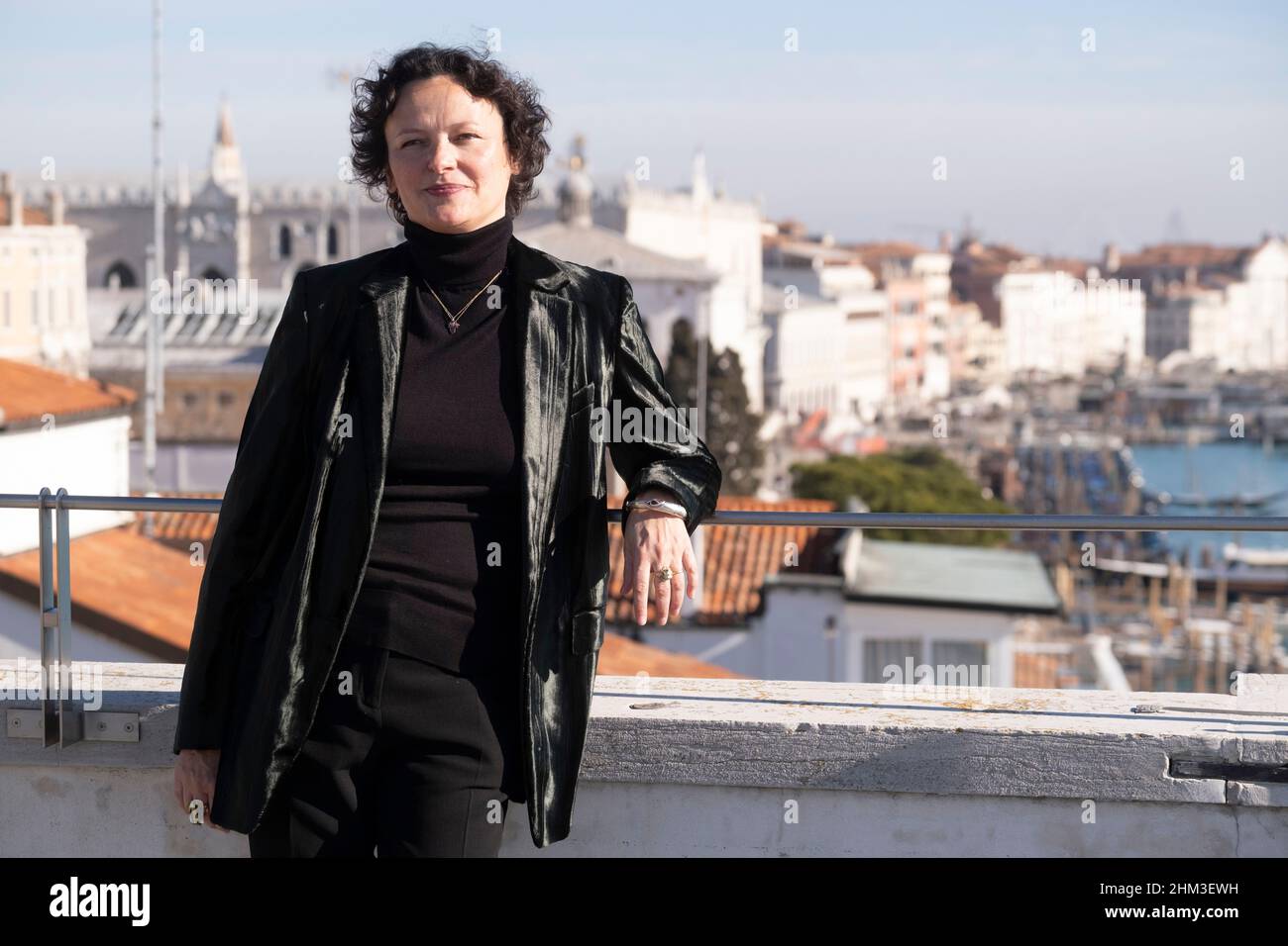 Die Kuratorin Cecilia Alemani nimmt an der Präsentation der Internationalen Kunstausstellung 59. Teil Stockfoto