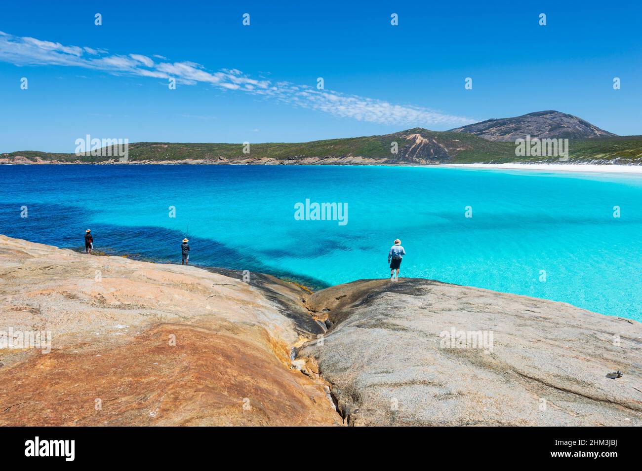 Fischers Rock Fishing in der berühmten Hellfire Bay, Cape Le Grand, in der Nähe von Esperance, Western Australia, WA, Australien Stockfoto