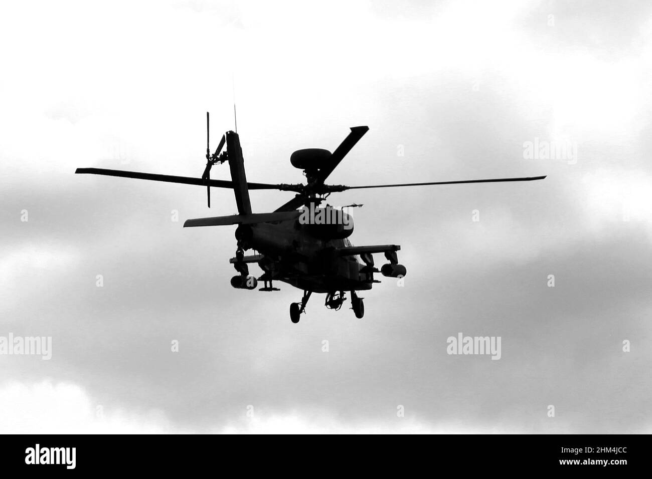 AH-64 Apache militärischer taktischer Luftunterstützungshubschrauber Stockfoto