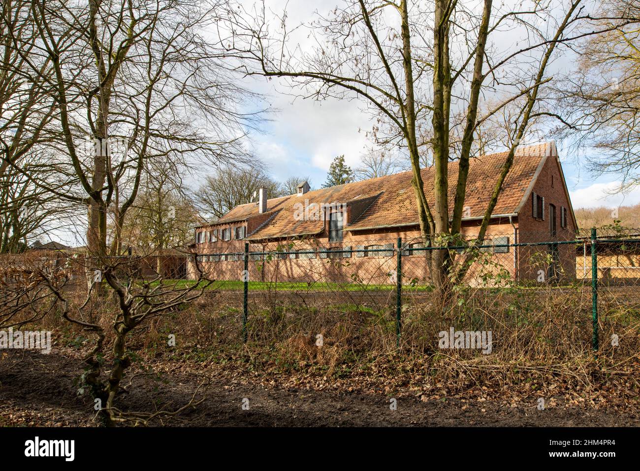 Krefeld - Blick auf Gebäude für Jockey-Training, Nordrhein-Westfalen, Deutschland, 05.02.2022 Stockfoto