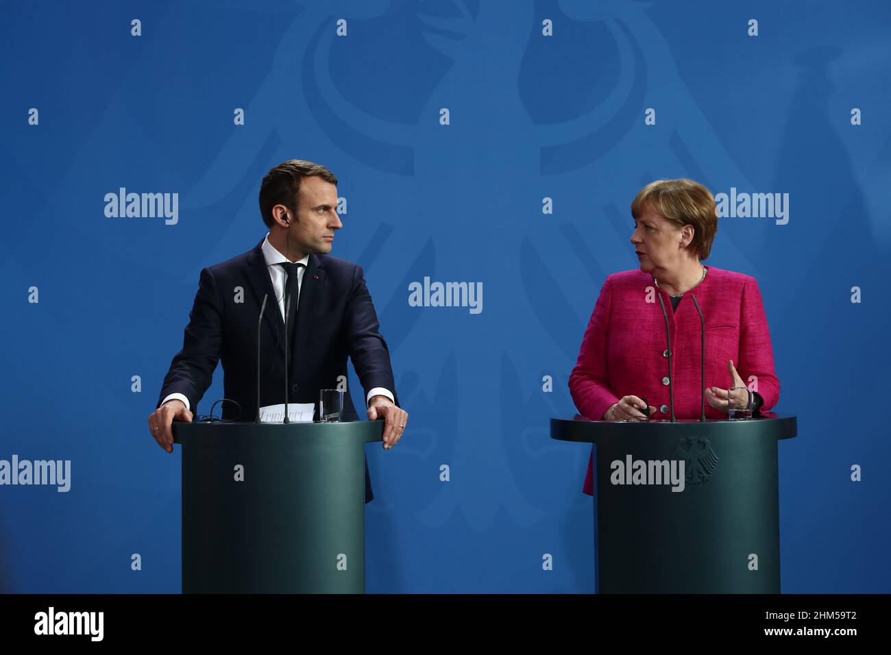 Berlin, Deutschland, 15,5.17, der französische Präsident Emmanuel Macron und die deutsche Bundeskanzlerin Angela Merkel besuchen den Staatsbesuch des französischen Präsidenten Emmanuel Macron Stockfoto