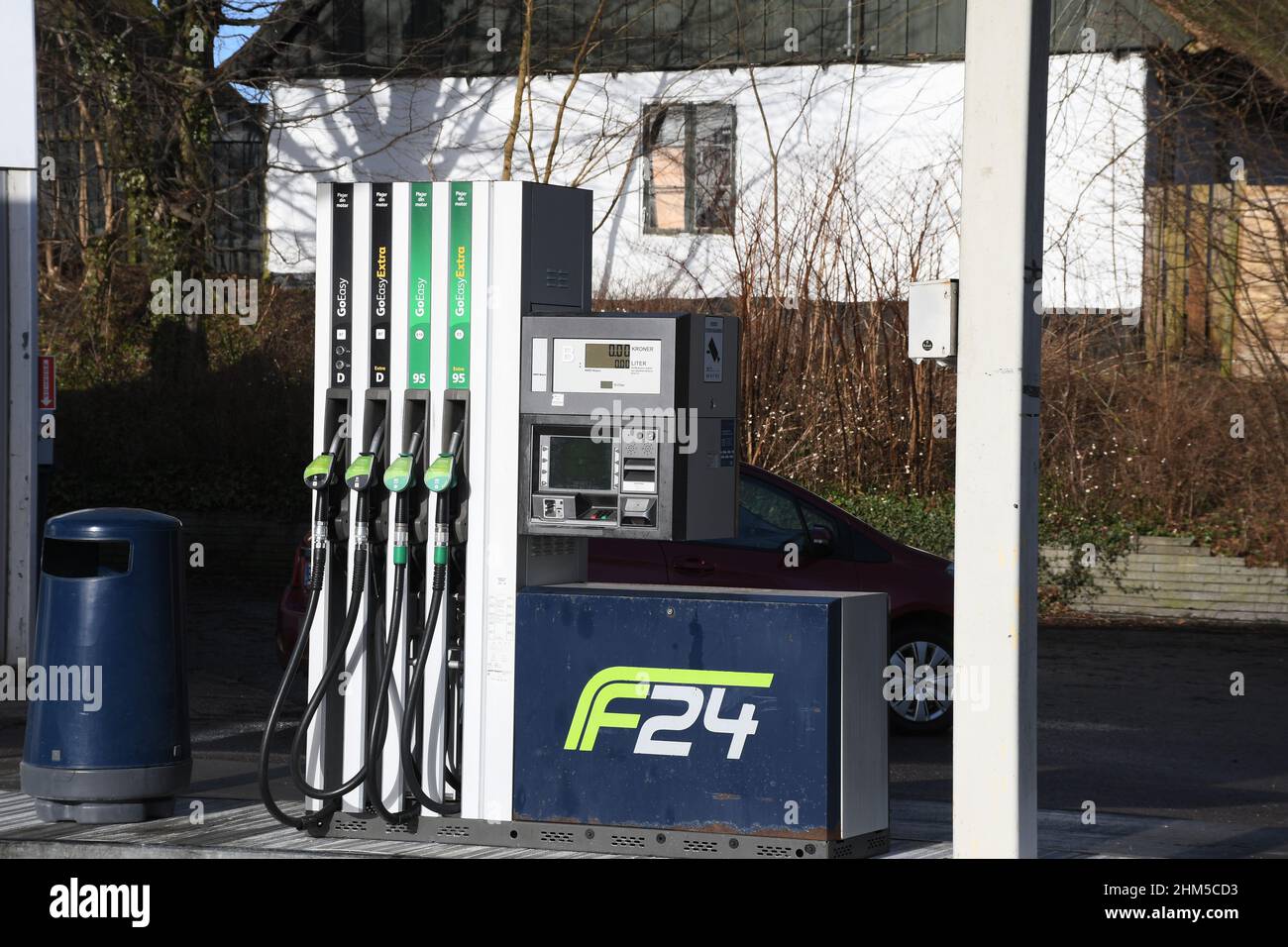 F24 tankstelle Fotos und Bildmaterial in hoher Auflösung Alamy
