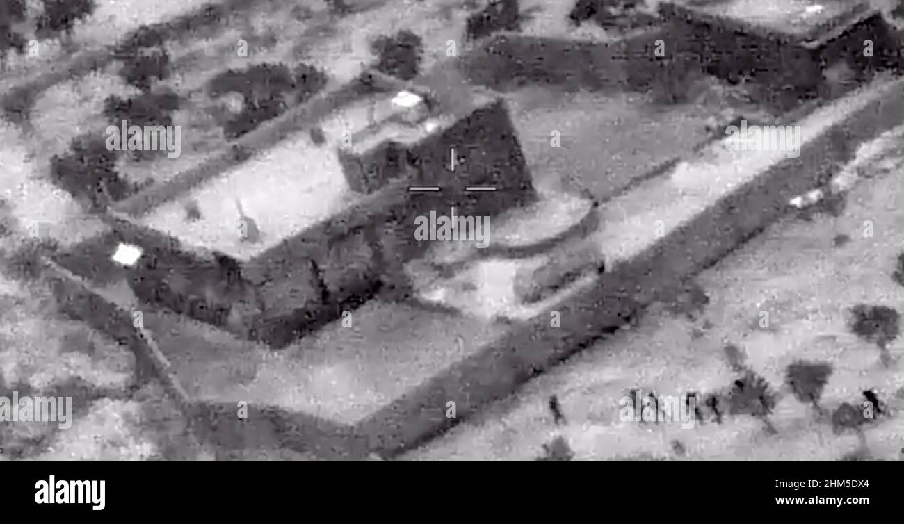 ABU BAKAR al-BAGHDADI (1971-2019) irakischer islamischer Terrorist. US-Sondereinheiten stürmen sein Gelände in Syrien 30. November 2019. Video über das US-Verteidigungsministerium. Stockfoto