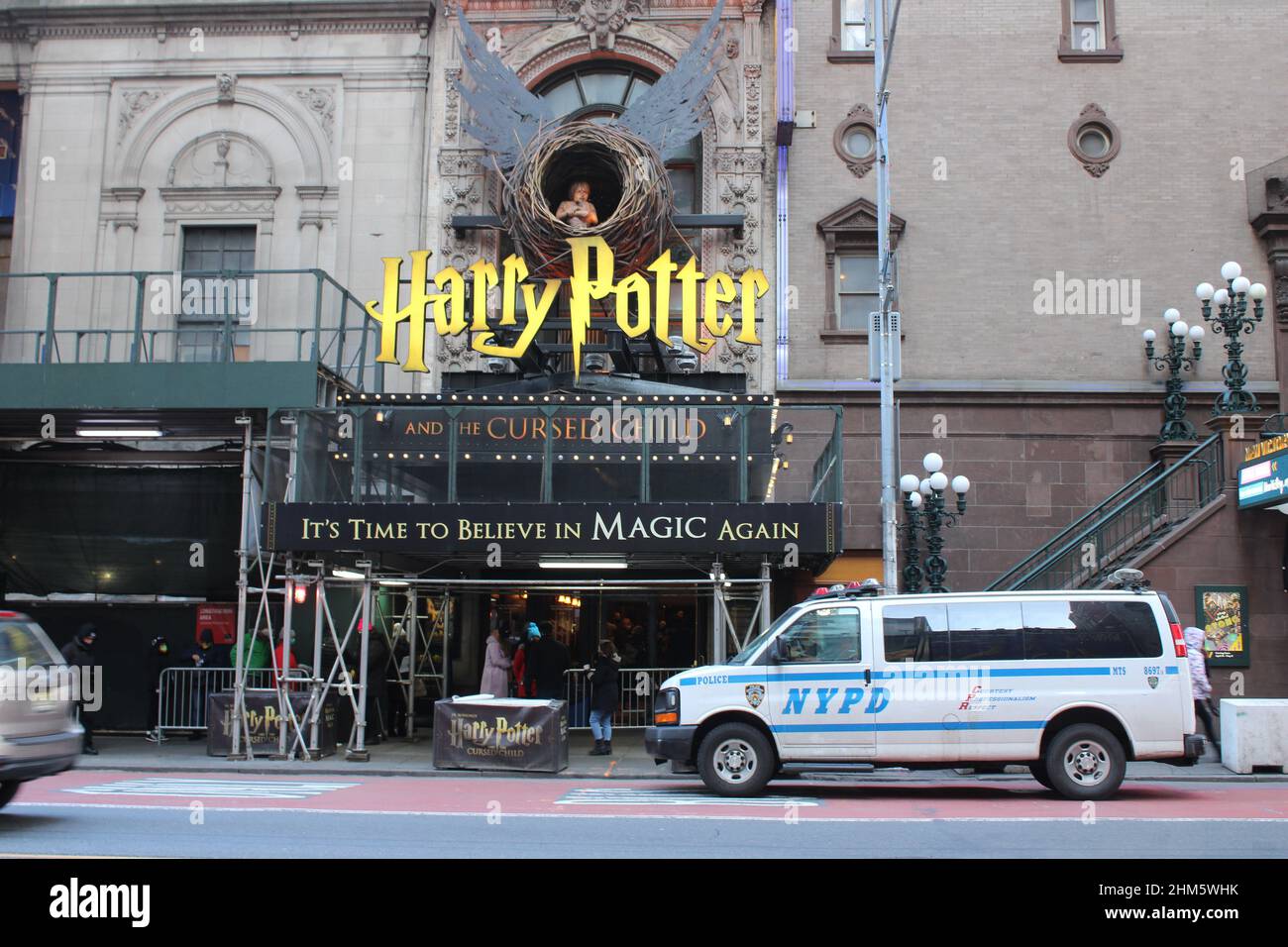 Harry potter logo -Fotos und -Bildmaterial in hoher Auflösung – Alamy