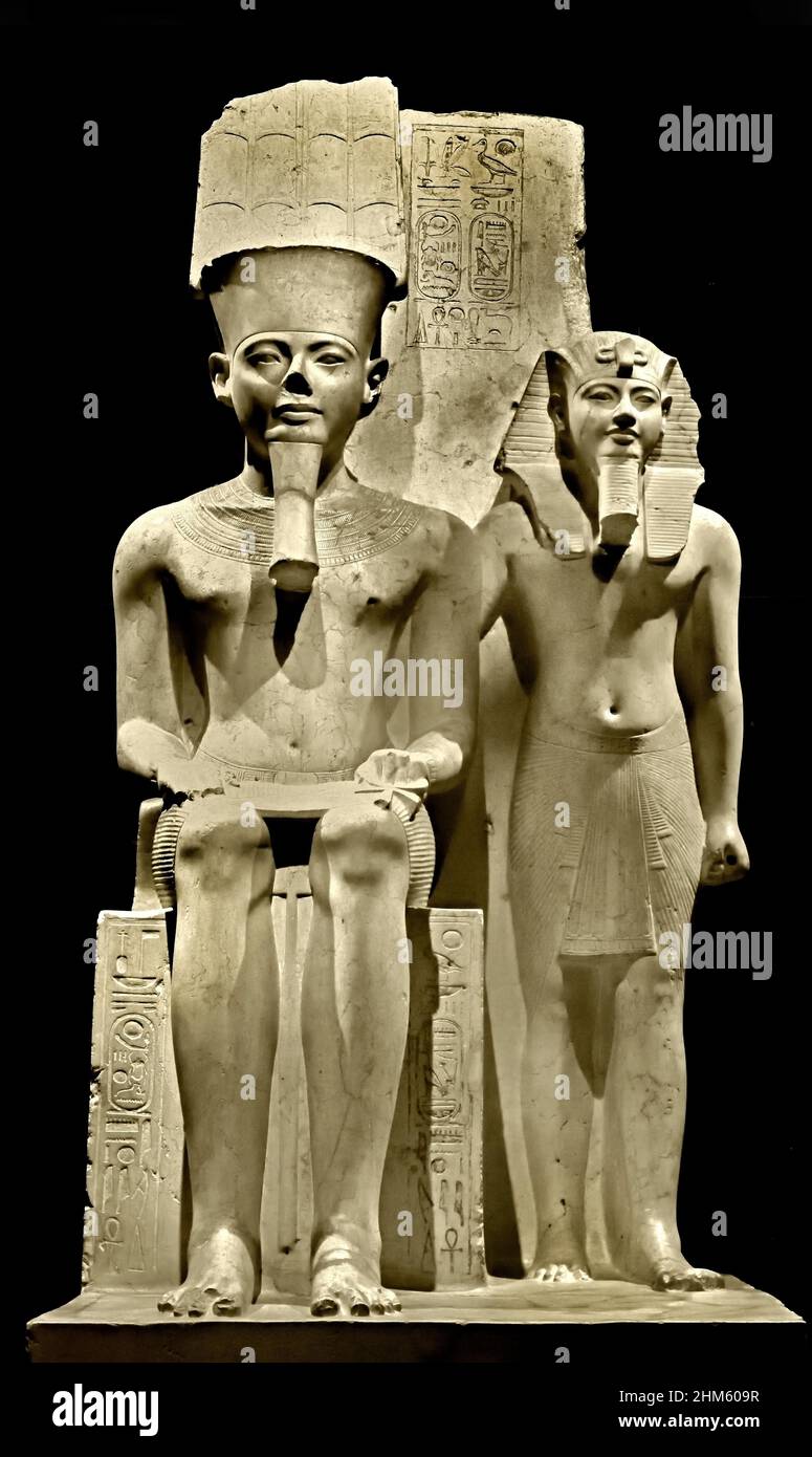 Pharao Horemheb - Statue des Königs Horemheb mit dem gott Amun, Kalkstein, 209 x 90 x 112 cm, Neues Königreich, achtzehnte Dynastie, 18th Dynastie, (1319-1292 v. Chr.), Theben, Ägypten, (Museo Egizio di Torino Italien) Stockfoto