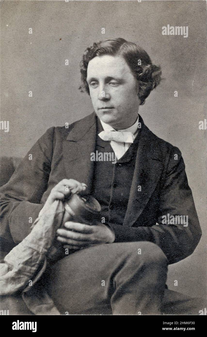Ein Porträt des Autors Lewis Carroll (richtiger Name Charles Lutwidge Dodgson), Autor von Alice im Wunderland, von 1863, als er 31 Jahre alt war Stockfoto
