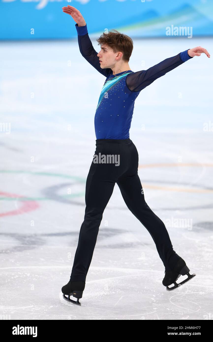 Peking, China. 8th. Februar 2022. Roman Sadovsky (CAN) Figure Skating: Männer-Kurzprogramm während der Olympischen Winterspiele 2022 in Peking im Capital Indoor Stadium in Peking, China. Quelle: Yohei Osada/AFLO SPORT/Alamy Live News Stockfoto