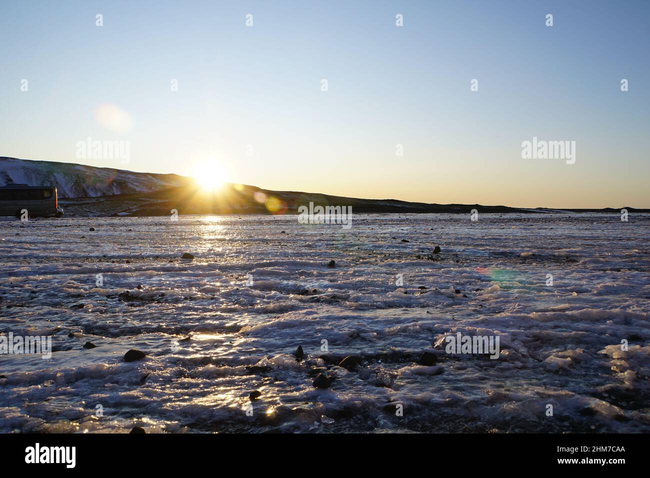 Sonnenuntergang über Eis Stockfoto
