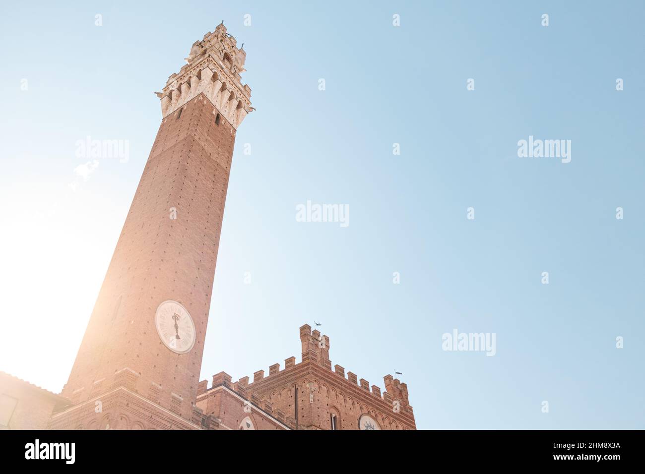 Torre del Mangia sotto il Sole, Toscana, Italia Stockfoto