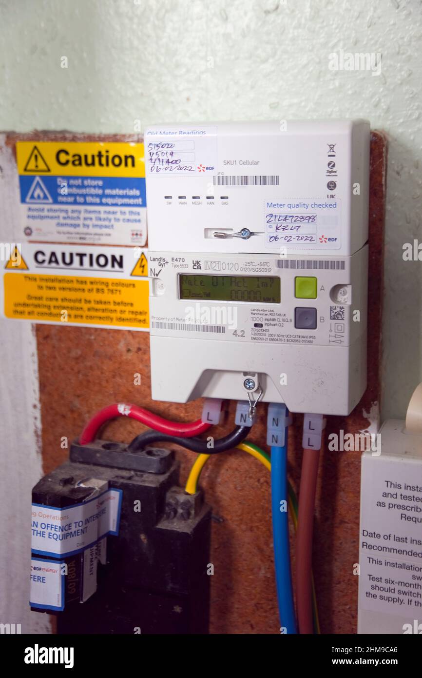 Industrie, Strom, Strom, neuer Smart Meter für die Versorgung von Privathaushalten. Stockfoto
