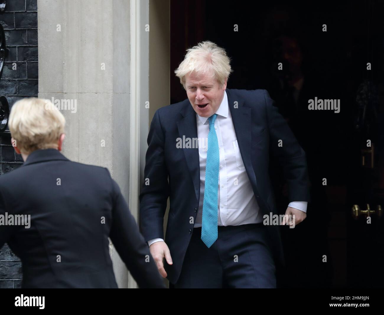 London, Großbritannien. 8th. Februar 2022. Der britische Premierminister Boris Johnson begrüßt die litauische Premierministerin Ingrida Šimonytė in der Downing Street Nr. 10. Quelle: Uwe Deffner/Alamy Live News Stockfoto