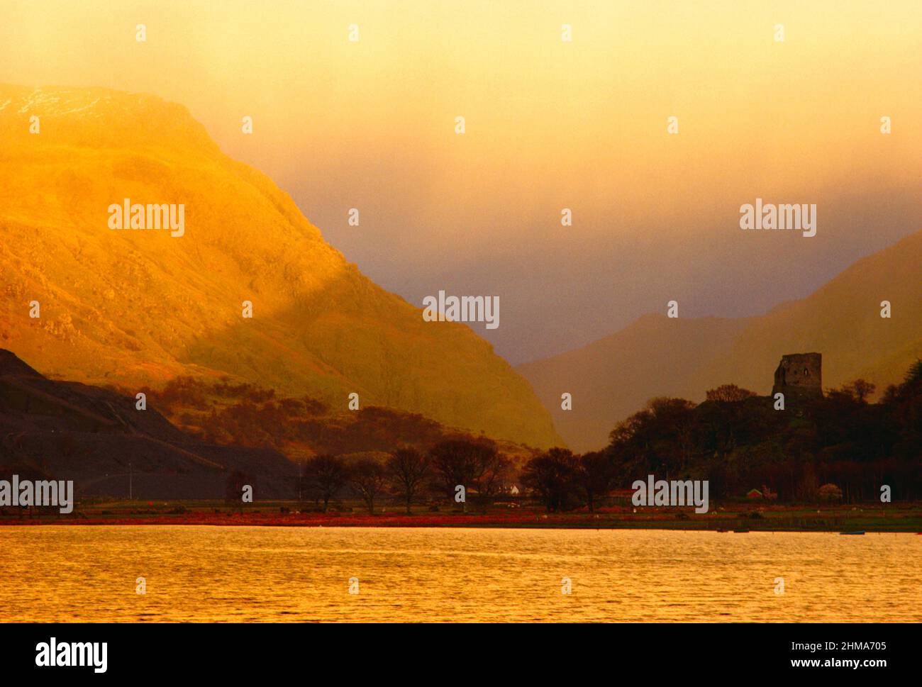 Großbritannien, Wales, Llyn Paddarn, bei Regensturm, Sonnenuntergang, Stockfoto