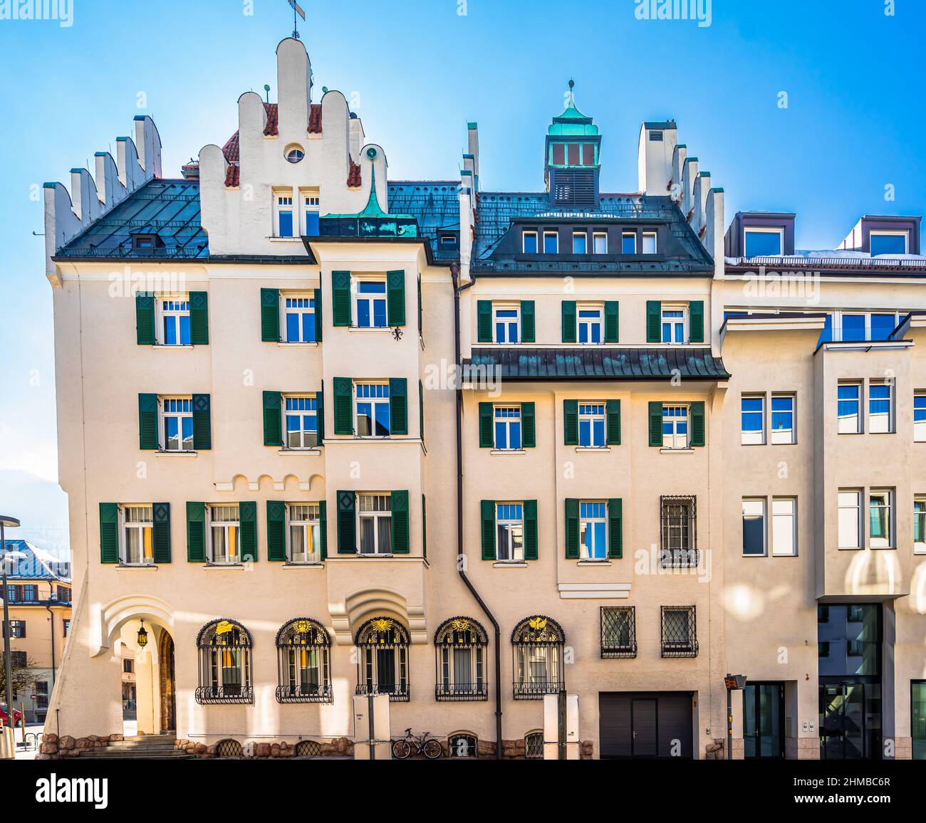 Kufstein, Österreich - berühmte Altstadt mit historischen Gebäuden in Kufstein Stockfoto