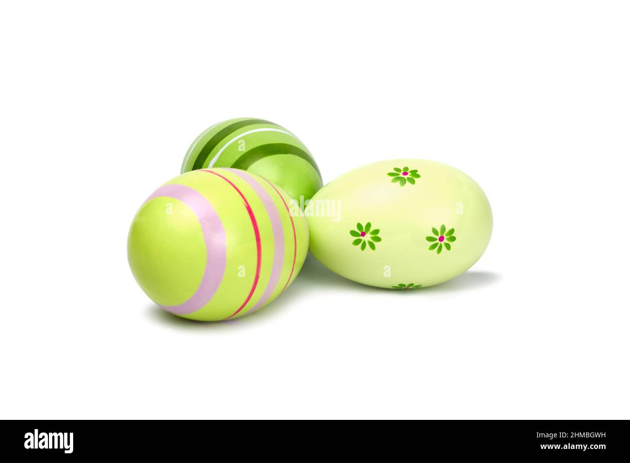 Isolierte Nahaufnahme von drei Ostereiern auf weißem Hintergrund Stockfoto