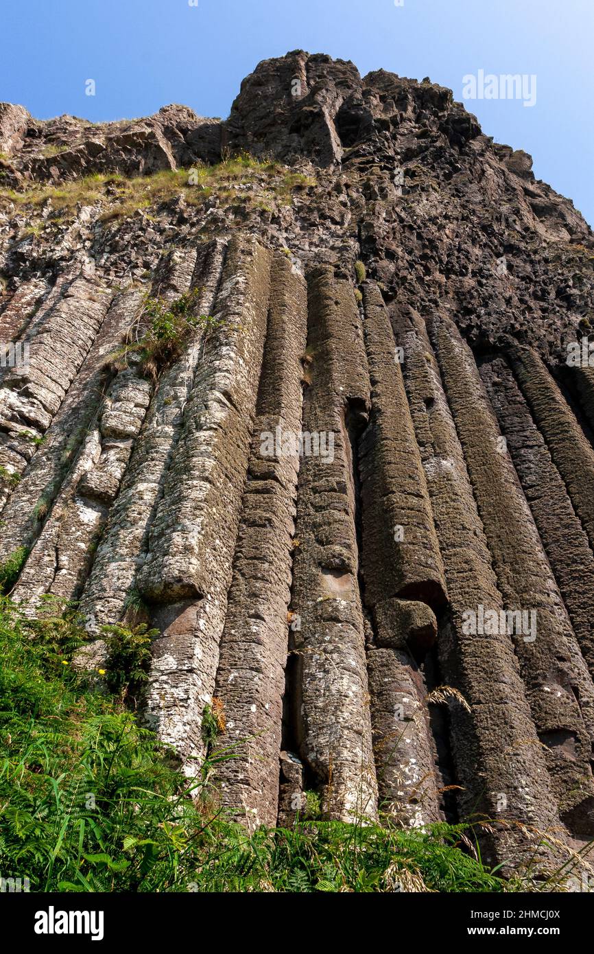 Erodierter Berg in Nordirland. Stockfoto