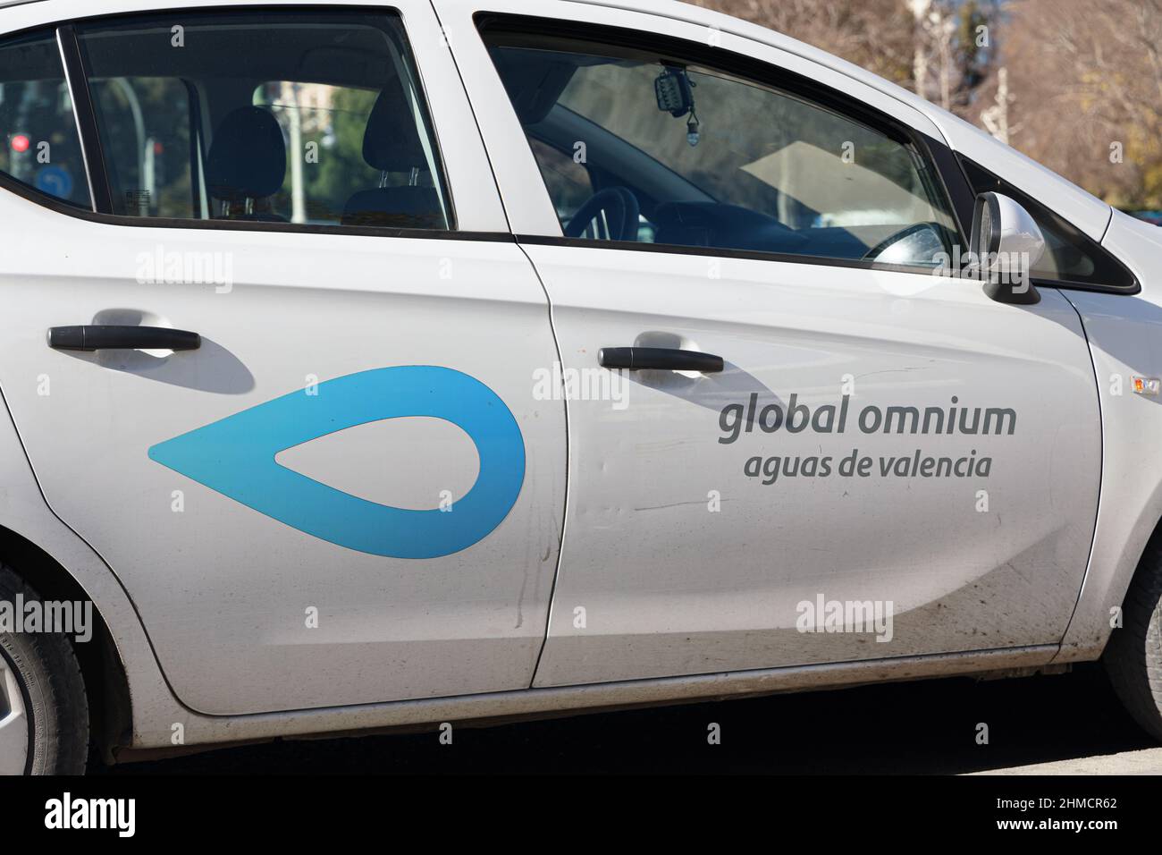 VALENCIA, SPANIEN - 02. FEBRUAR 2022: Global Omnium ist ein auf den Integrierten Wasserkreislauf spezialisiertes Unternehmen Stockfoto