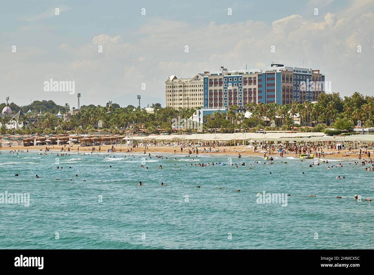 5. Juli 2021, Türkei in Antalya: Zwei Wochen nach Aufhebung der Beschränkungen im Zusammenhang mit Covid 19 Stockfoto