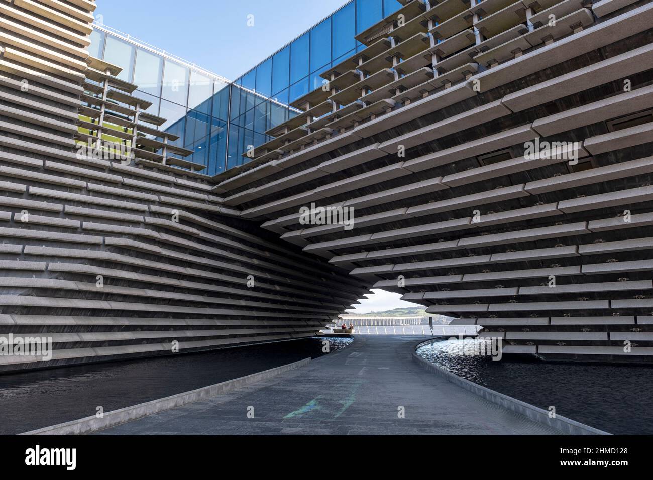 Außenansicht des neuen V & A Design Museums am Ufer von Dundee, Dundee, Schottland. Stockfoto