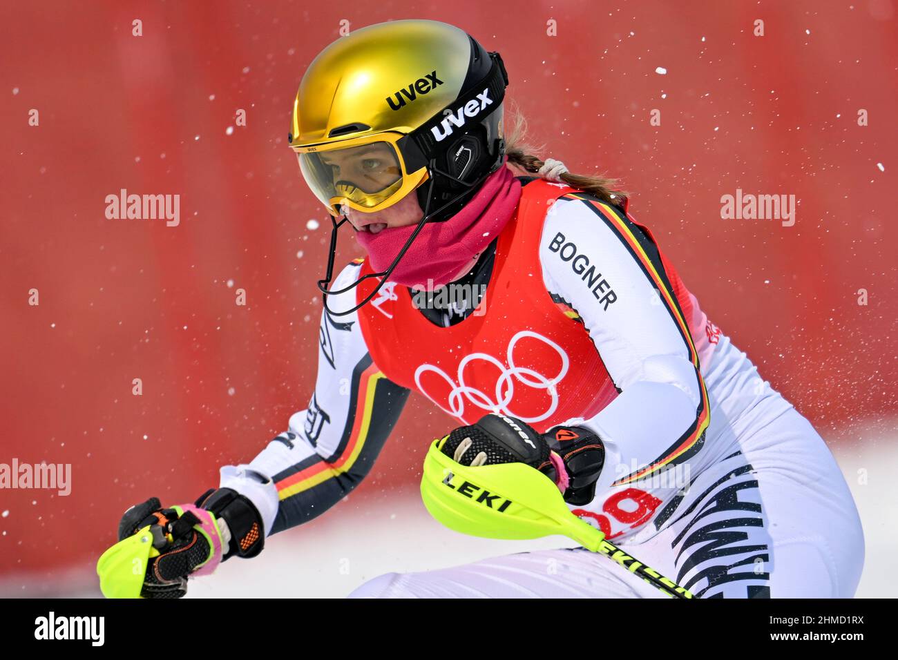 Peking, China. 9th. Februar 2022. Emma Aicher aus Deutschland tritt