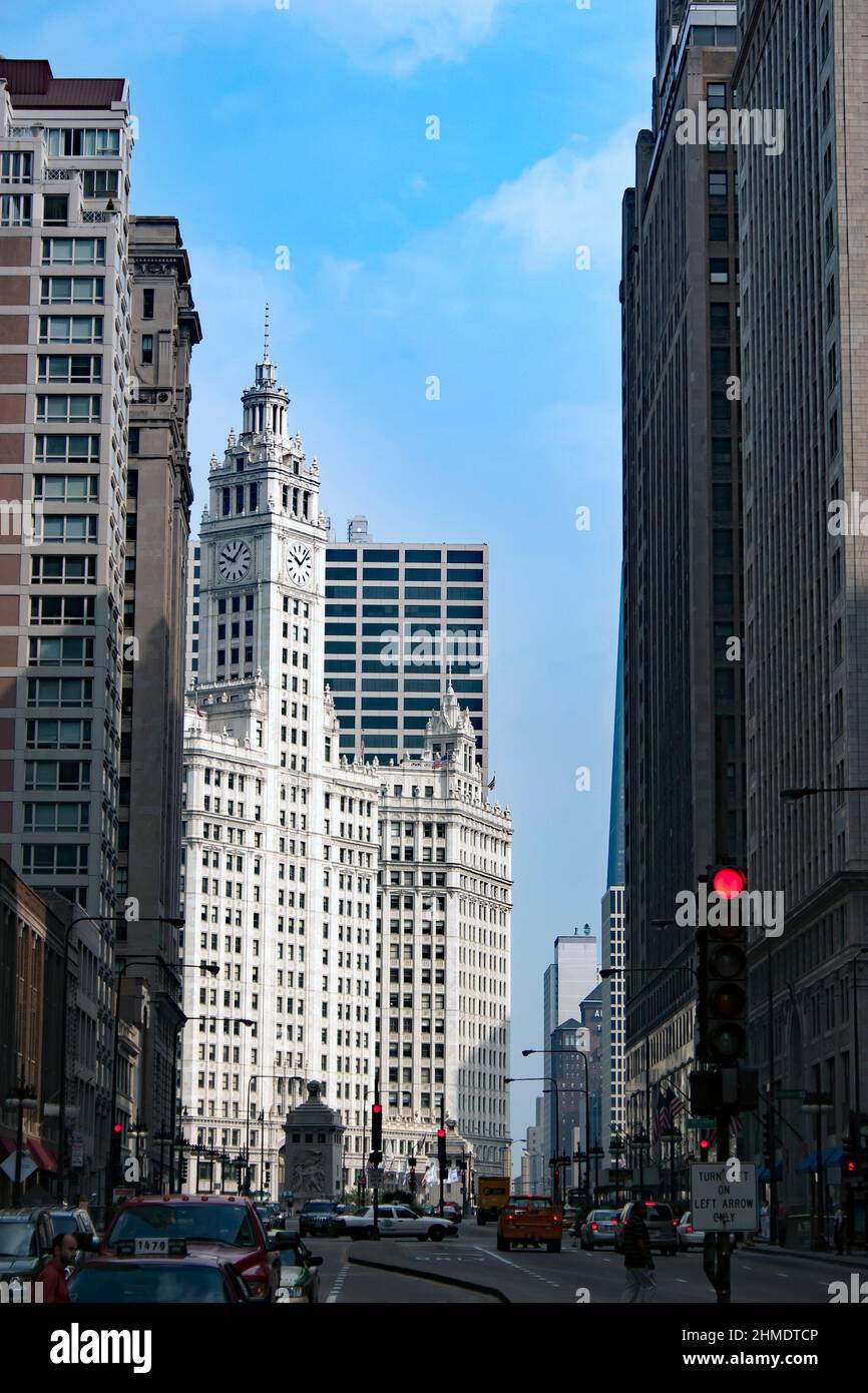 Blick auf das Wrigley Building, auf der North Michigan Avenue in der Nähe der North Side von Chicago. Stockfoto
