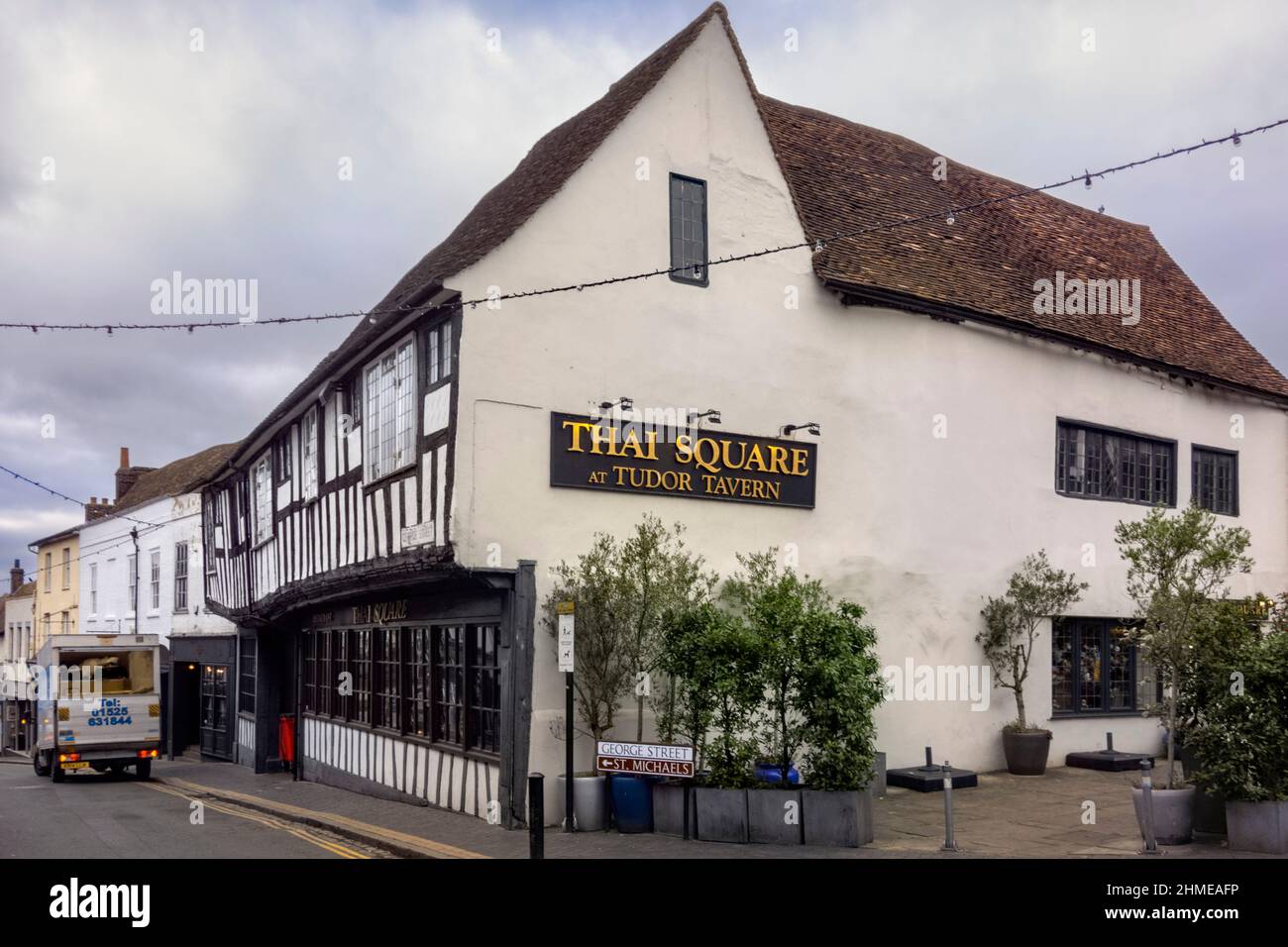 Thai Square & Tudor Tavern Restaurant St. Albans Hertfordshire Stockfoto