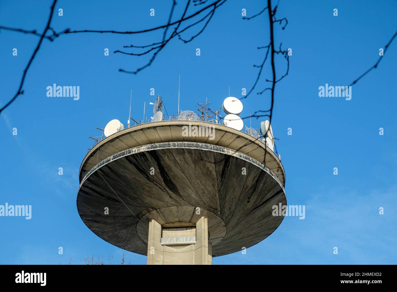 Gebäude und der Reyers Turm des belgischen französisch Sprache Radio und Fernsehen | Batiment de la RTBF et la Tour Reyers Stockfoto