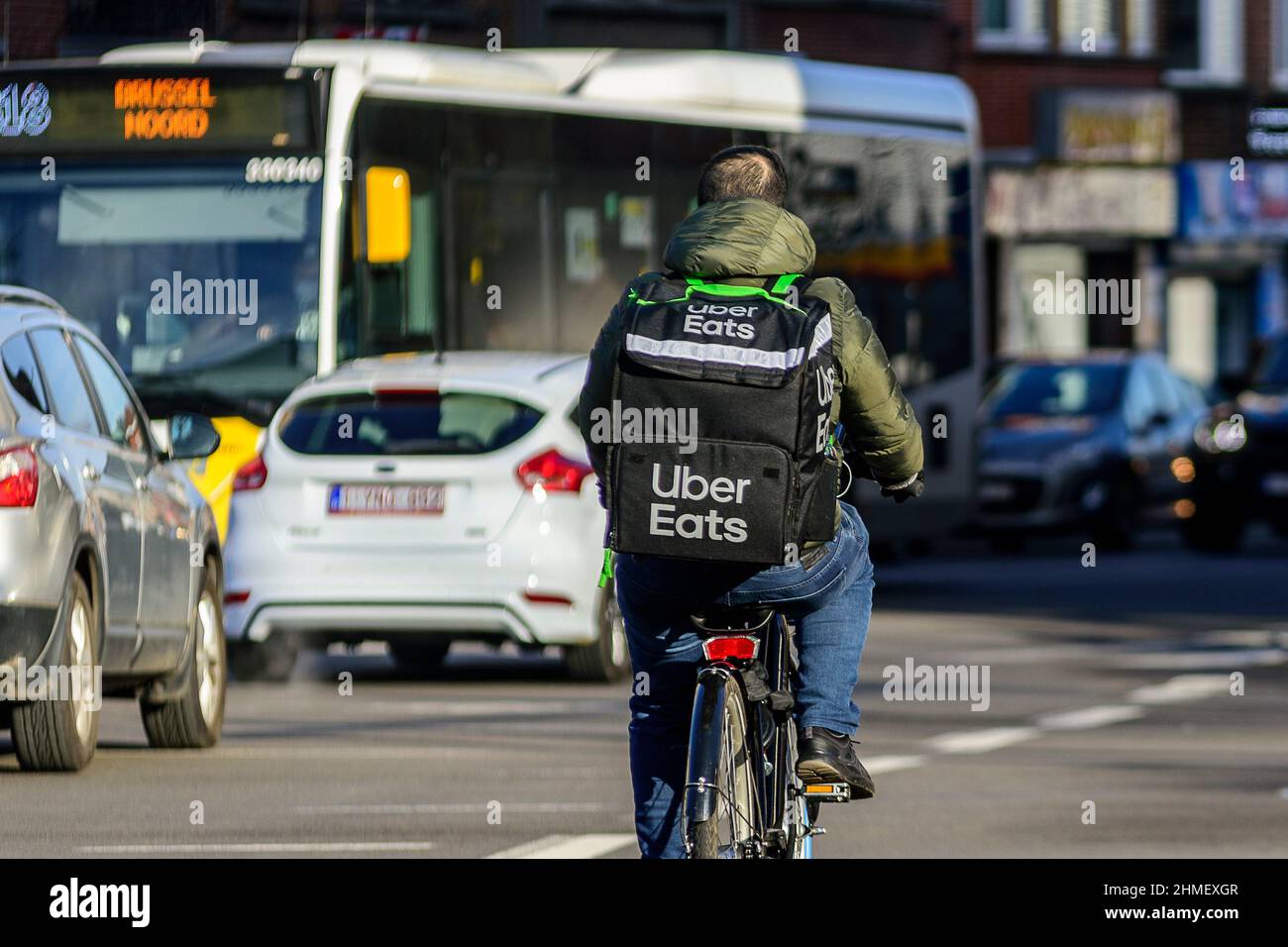 Uber isst Lieferung mit Fahrrad | Livraison de repas en velo via les Services Uber isst Stockfoto