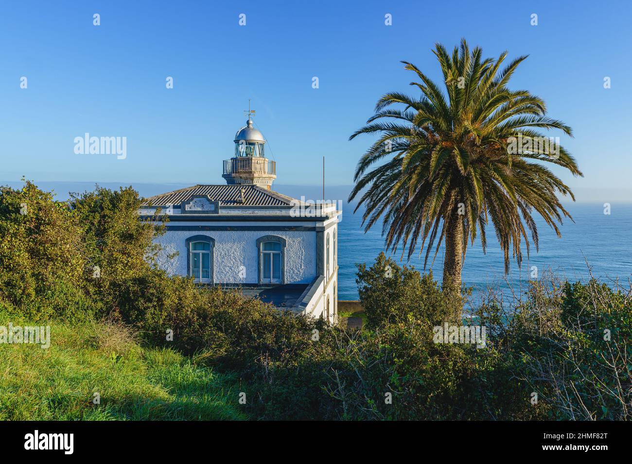 Leuchtturm der Stadt Candas, in Asturien, Spanien Stockfoto