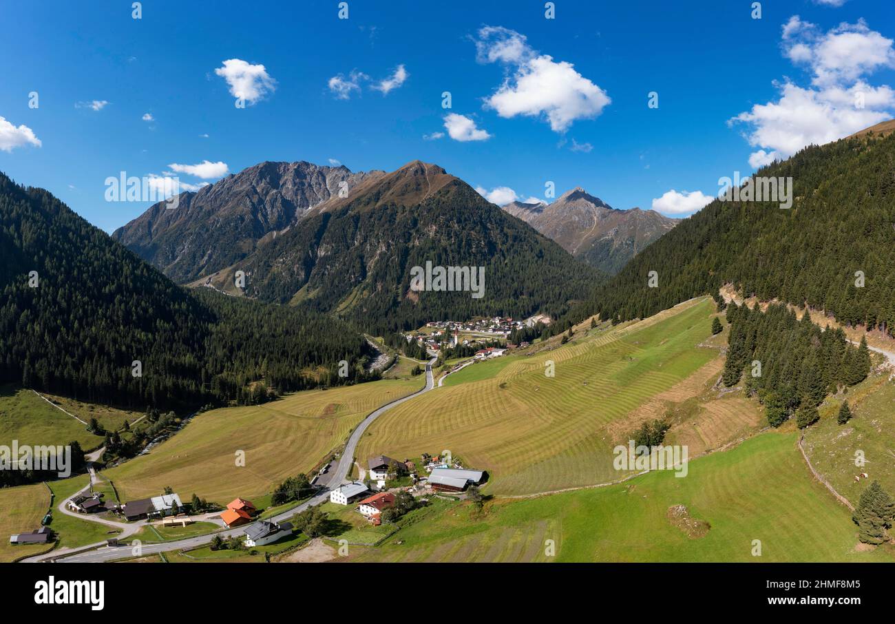 Stubaier Alpen, Bergsteigerdorf Sankt Sigmund im Sellrain, Tirol, Österreich Stockfoto