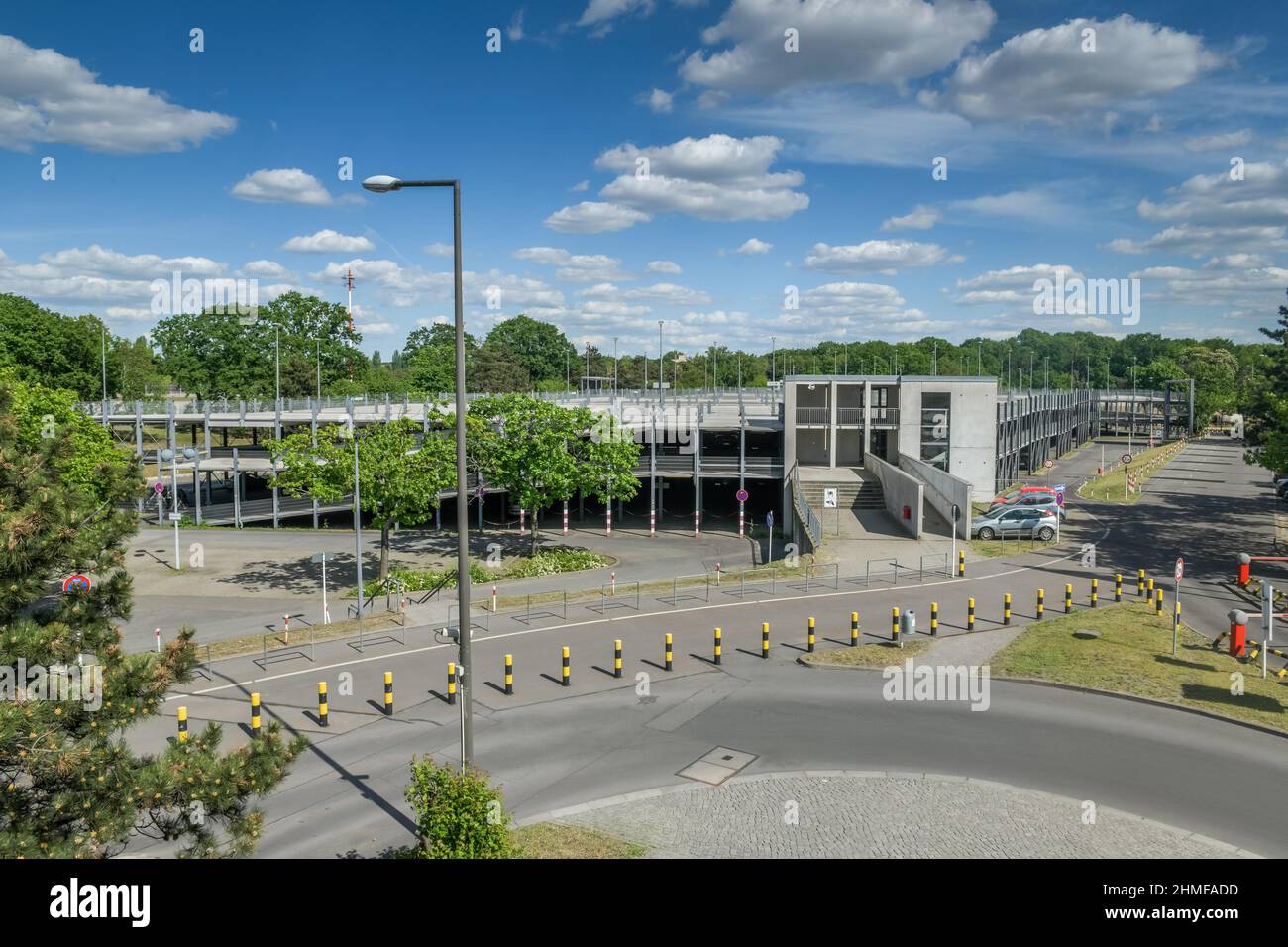 Parken Flughafen Berlin Tegel Geheimtipp www.alamy.de