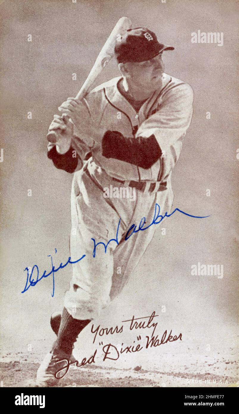 Schwarz-weiße, sepiafarbene Baseballkarte mit Darstellung von Fred Dixie Walker. Stockfoto