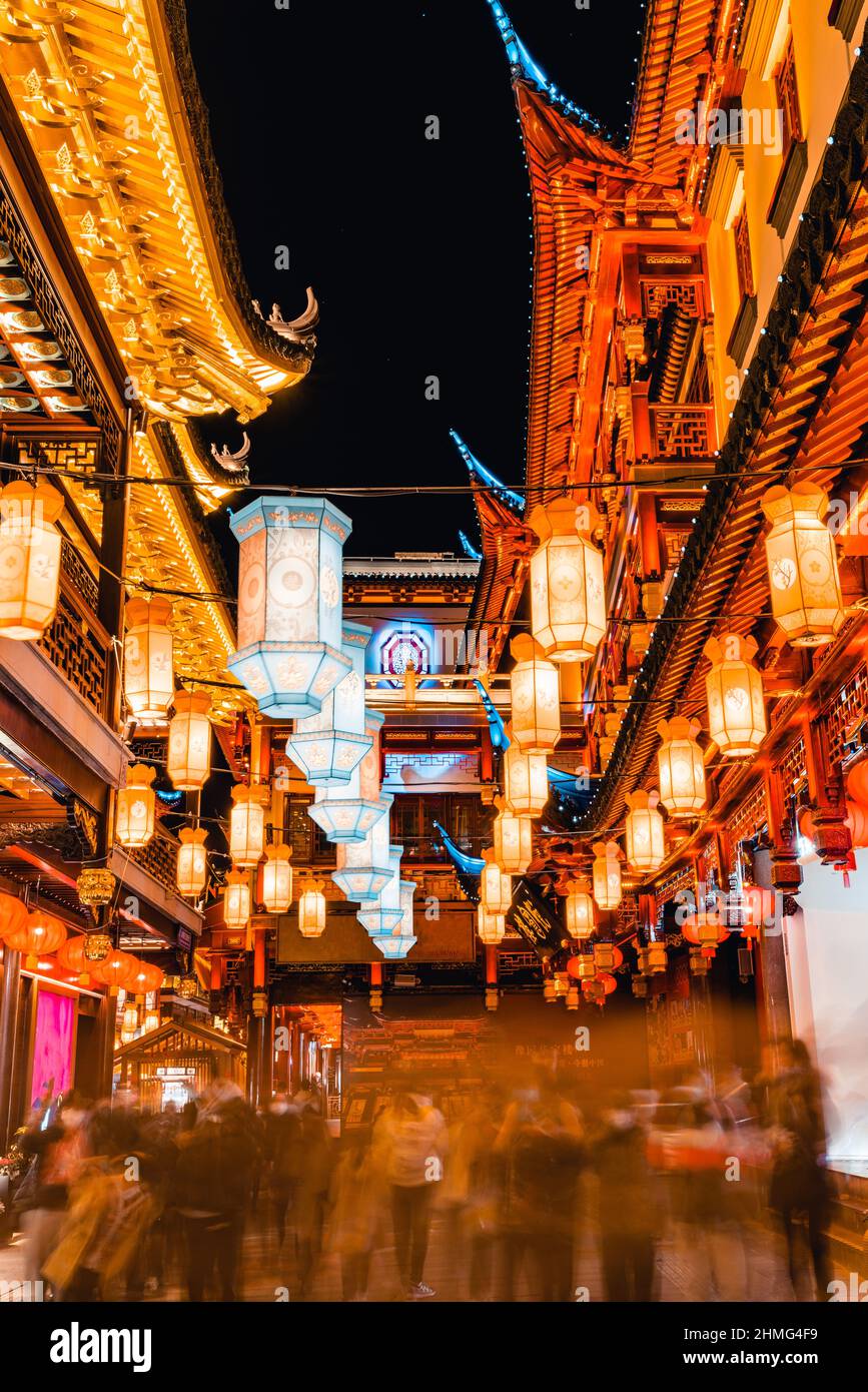 Die traditionellen chinesischen Laternen in Yuyuan, Shanghai, China. Stockfoto