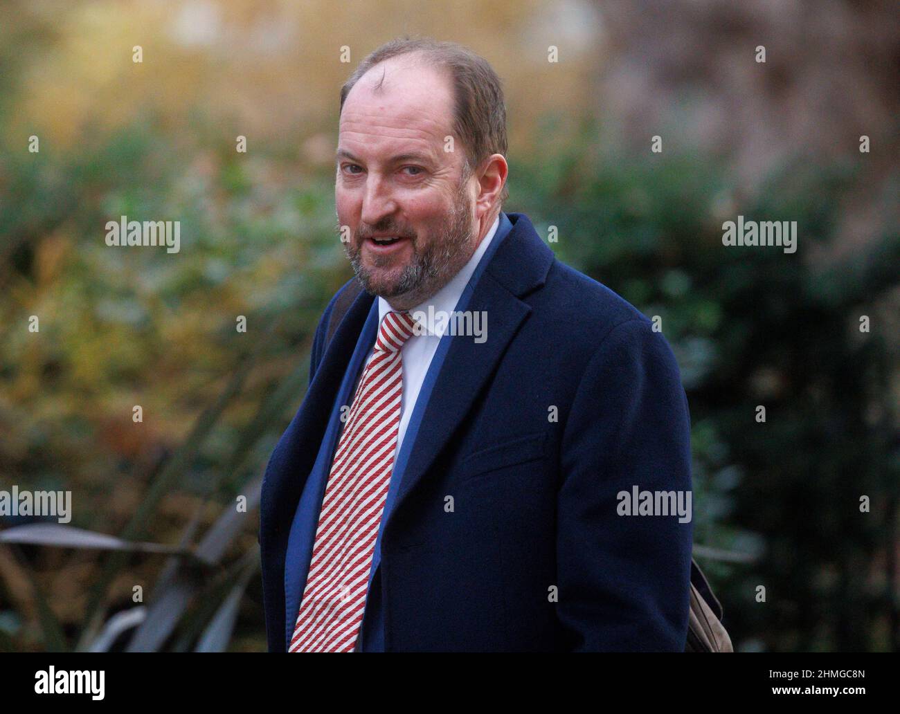 Der neu ernannte Downing Street Director of Communications, Guto Harri, kommt an seinem zweiten Arbeitstag in Doing Street an. Stockfoto