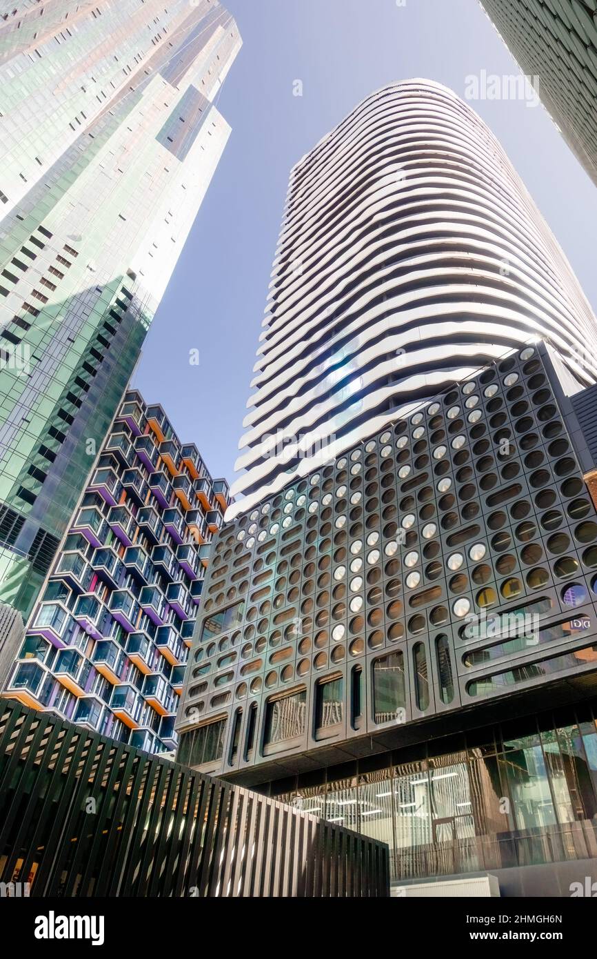 Melbourne, Australien - Barak-Gebäude von ARM Architecture und RMIT Design Hub von Sean Godsell Architects mit Peddle Thorp Arch Stockfoto