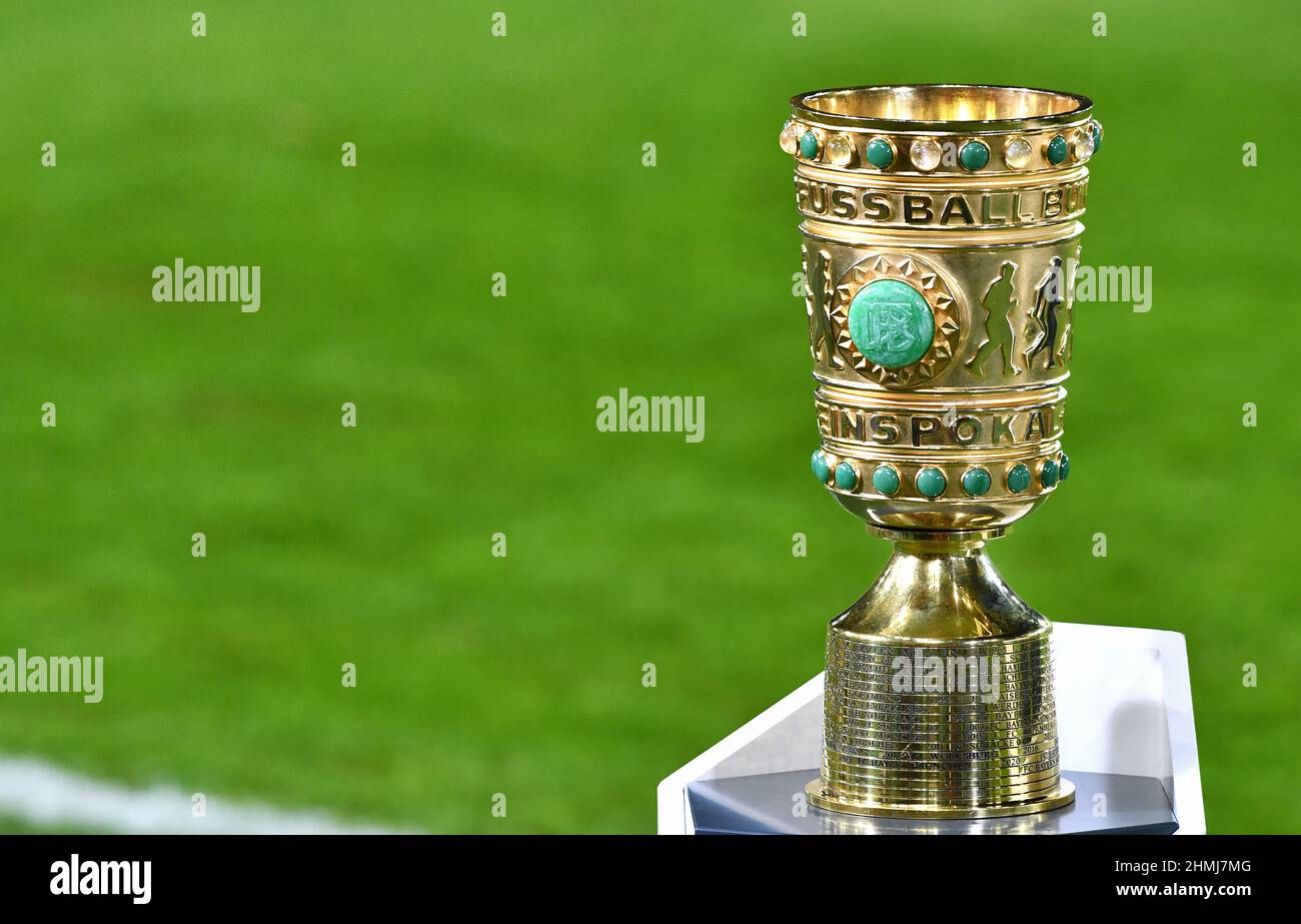 DFB Pokal, Rhein Energie Stadion Köln: 1. FC Köln gegen Hamburger SV; DFB-Pokal Stockfoto
