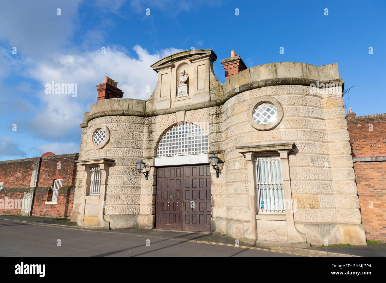 Vordereingang des Gefängnisses Shrewsbury in Shropshire, Großbritannien Stockfoto