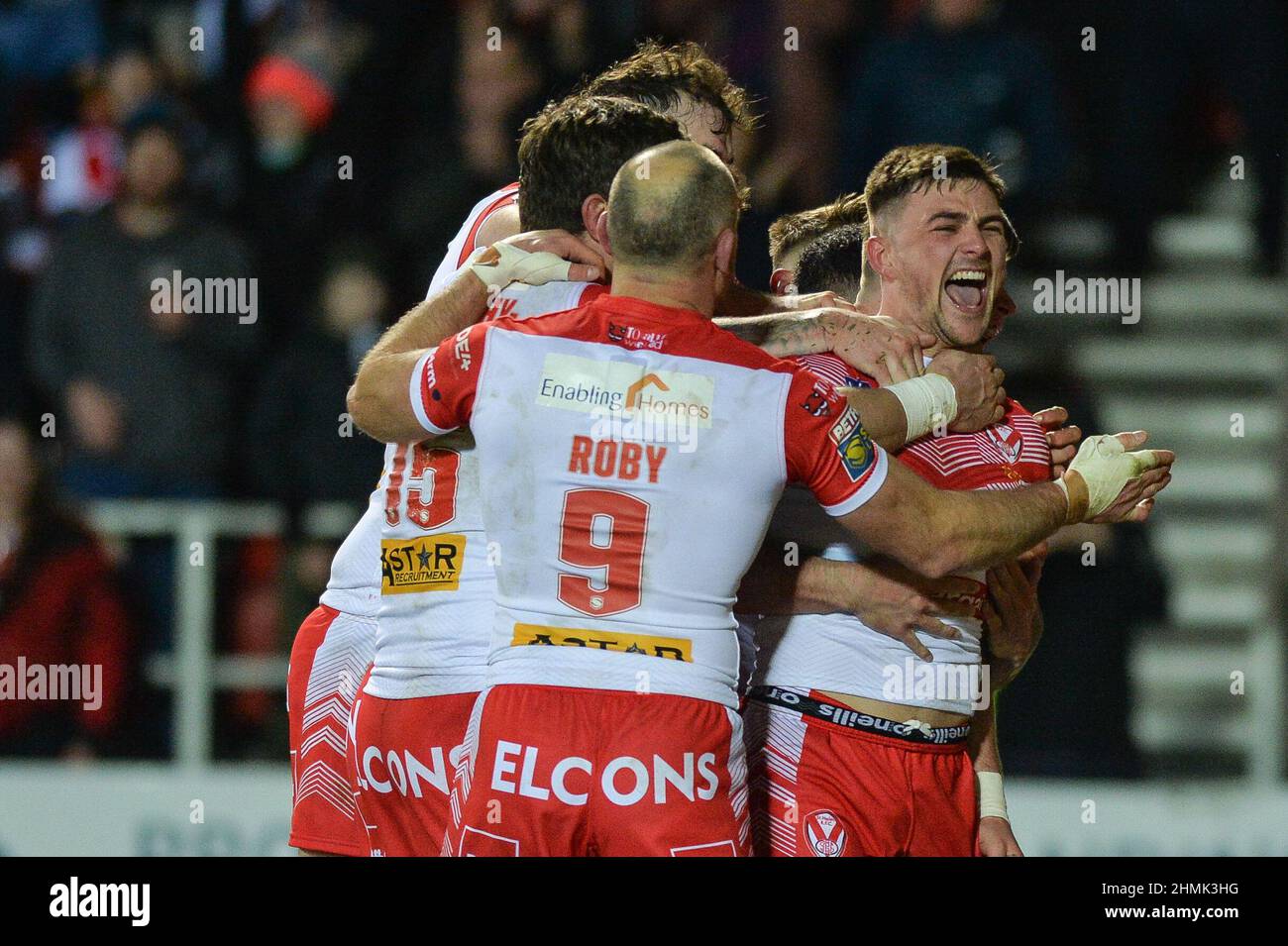 St. Helens, England - 10. Februar 2022 - Lewis Dodd von St. Helens feiert Versuch während der Rugby League Betfred Super League Runde 1 St. Helens gegen Katalanische Drachen im Totally Wicked Stadium, St. Helens, UK Dean Williams Stockfoto